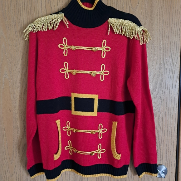 33 Degree Toy Soldier Ugly Christmas Sweater Small - Picture 2 of 11